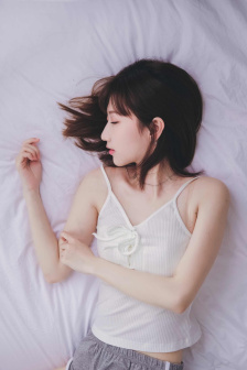 缘之空撕衣服